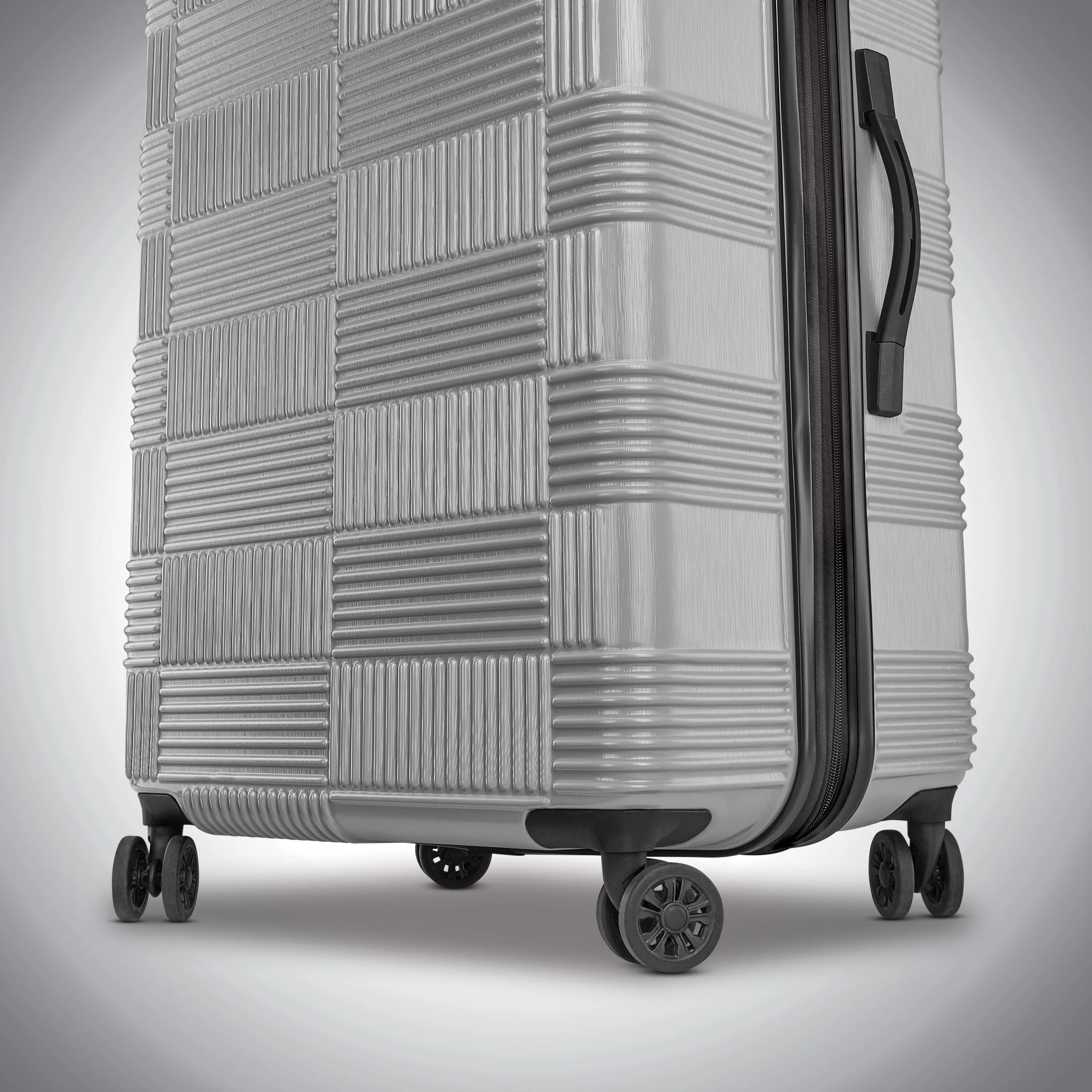 American Tourister Unify Spinner Carry-On Luggage