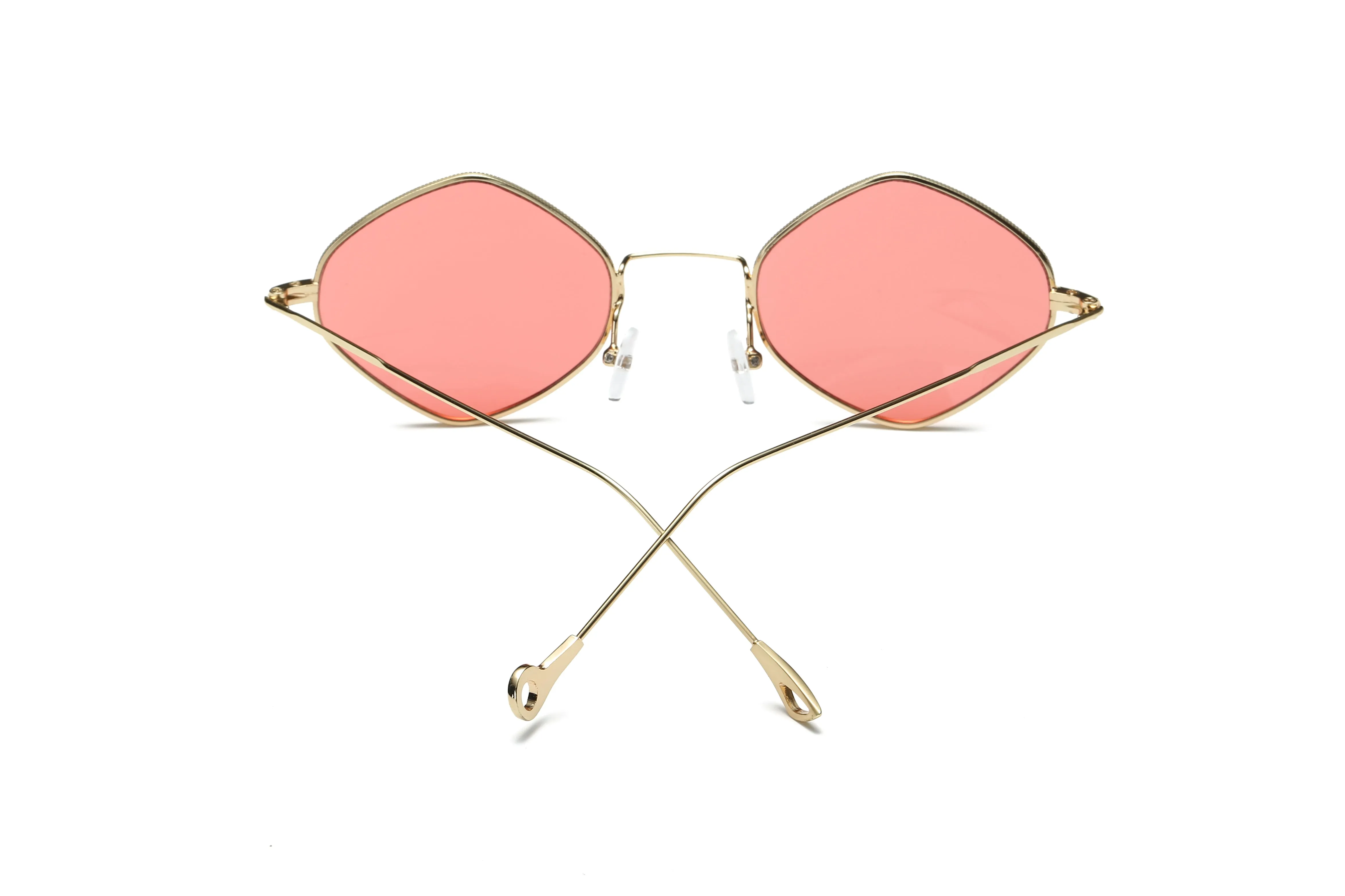 BARRINGTON | Slim Diamond Shape Fashion Sunglasses