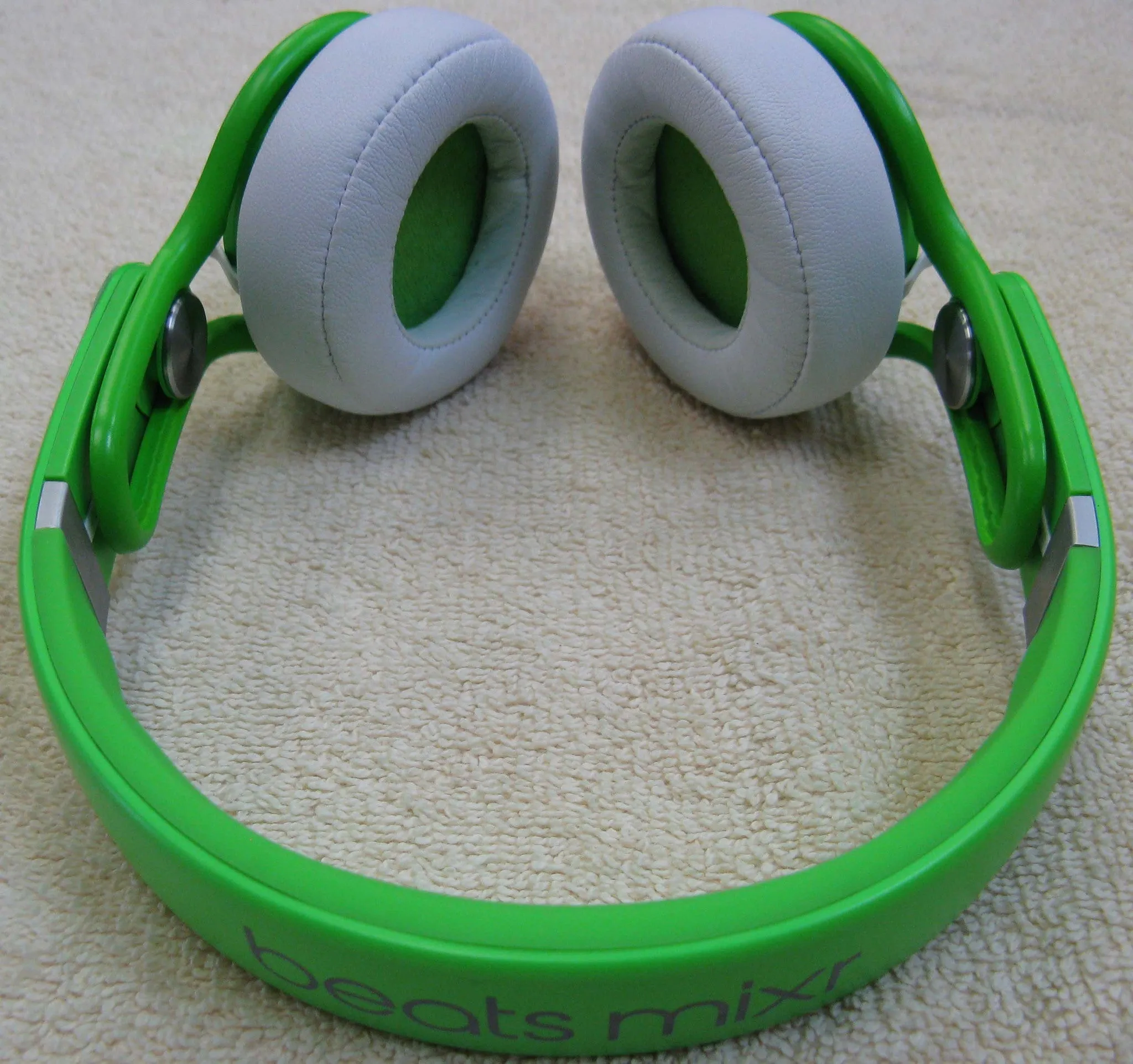 Beats by Dr. Dre Mixr Headphones