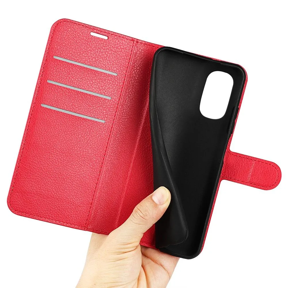 Classic Motorola Moto G52 / Moto G82 flip case - Red