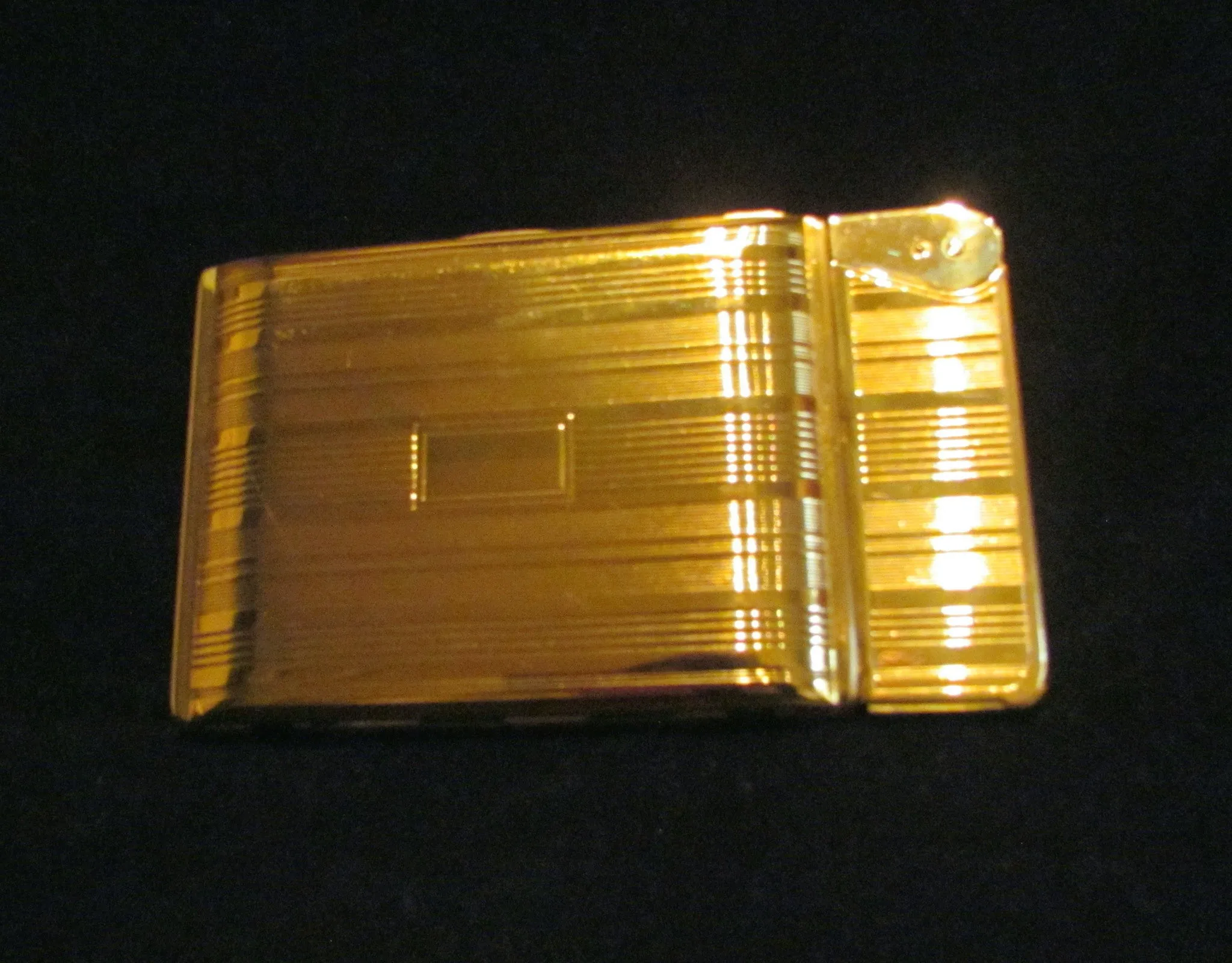 Elgin American Beauty Magic Action Cigarette Case Lighter In Fabulous Working Condition 1940 Gold Tone