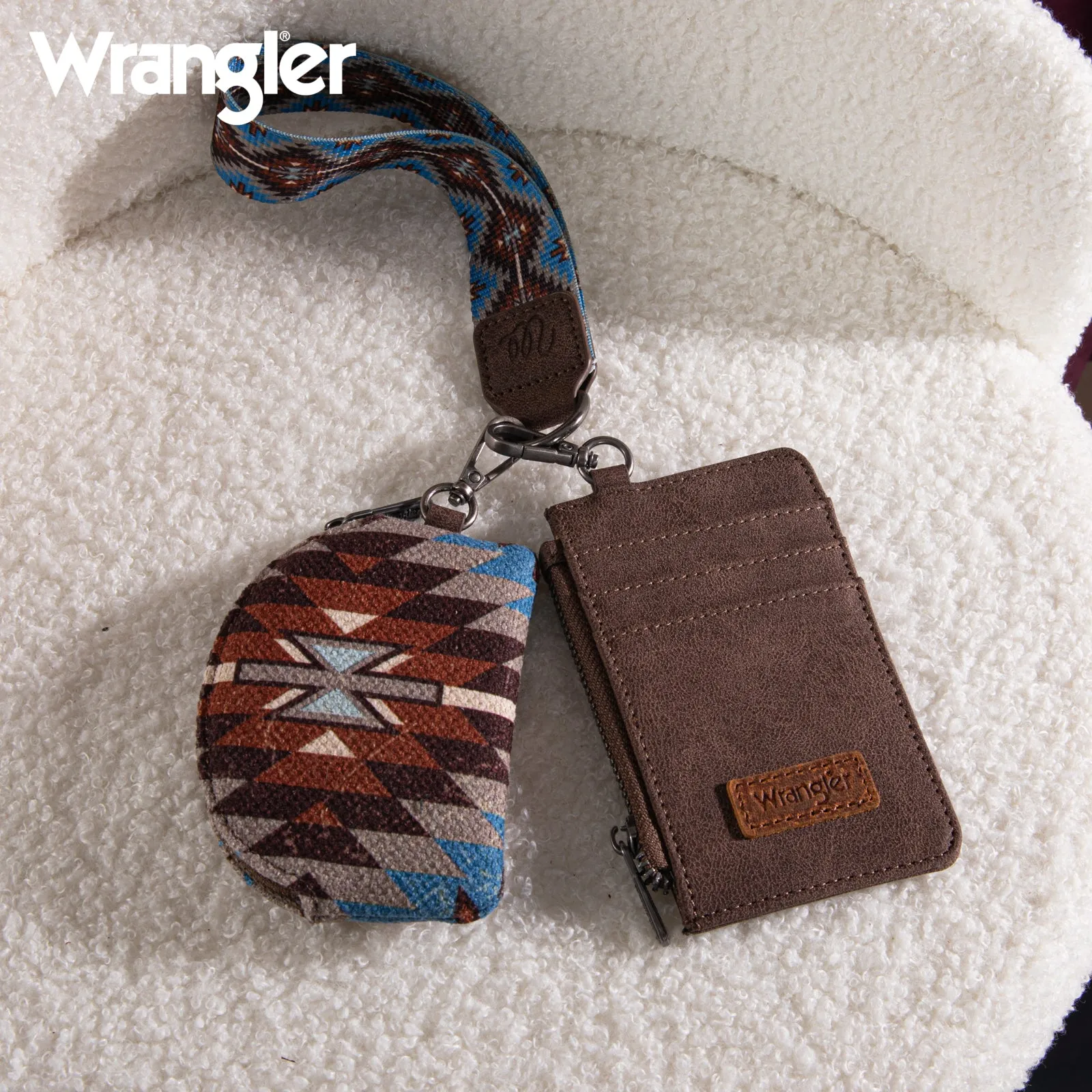 WG2213-W0051  Wrangler Southwestern Art Print Dual Pouch Wristlet -Coffee